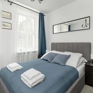 Heart Of Old Town By Yoca Apartament