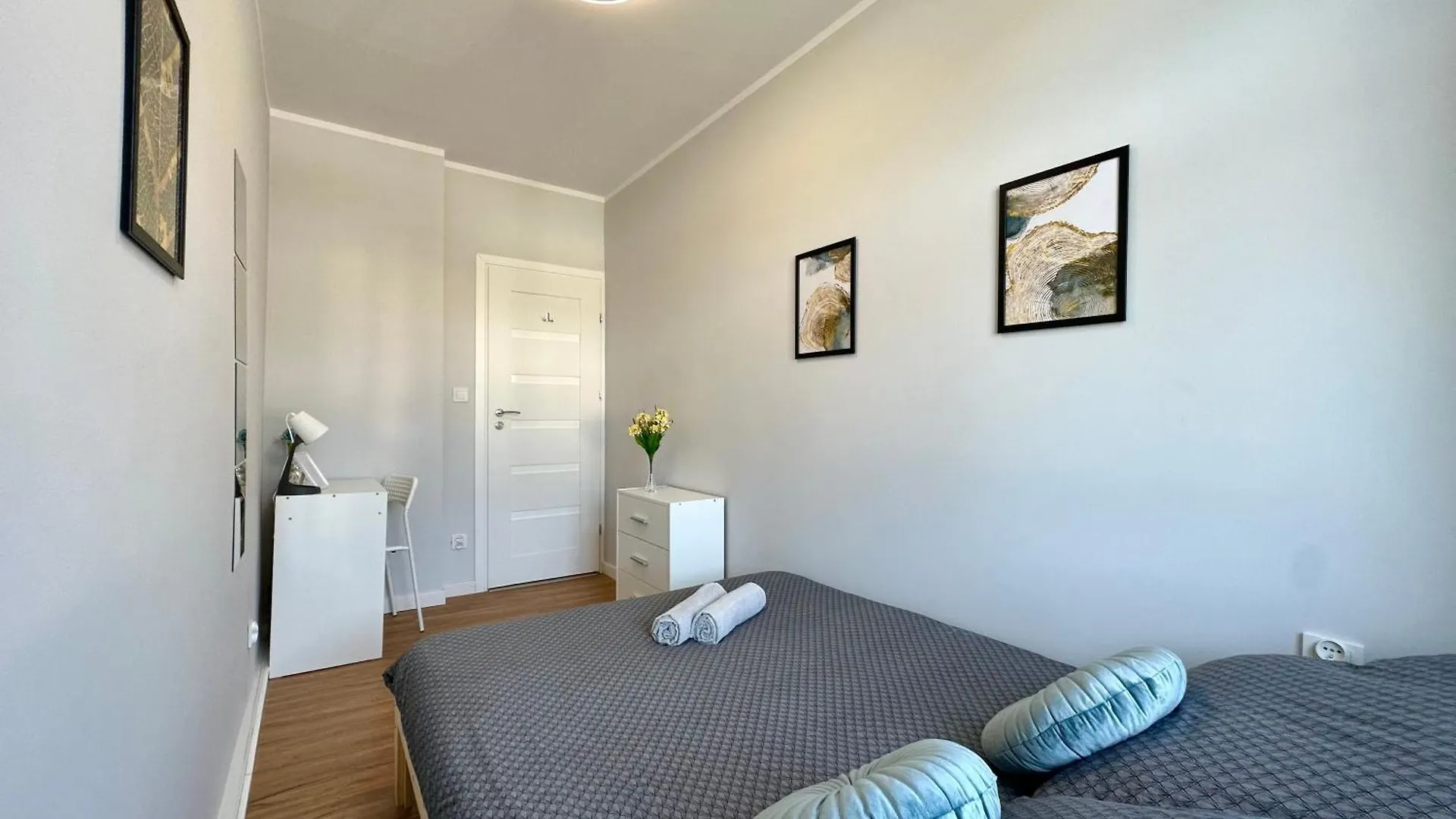 Mmrent Trunk Room Gdansk Homestay